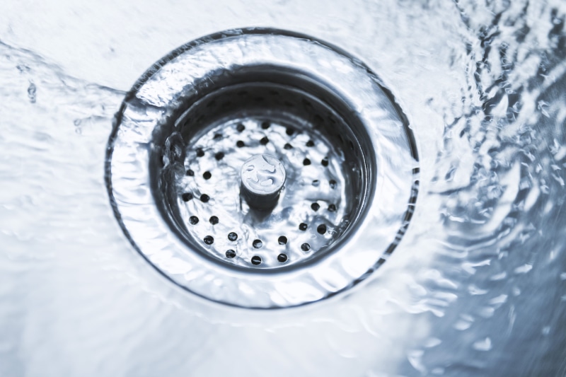 domestic room, sink, household equipment, drain, hole, home, flowing, shiny, clean, stainless steel, metal, steel, nature, circle, domestic kitchen, running water