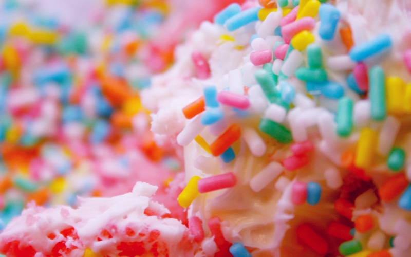 freshness, sweets, stack, indoors, 2K, candy, selective focus, food and drink, dessert, multi colored, indulgence, large group of objects, snack, food