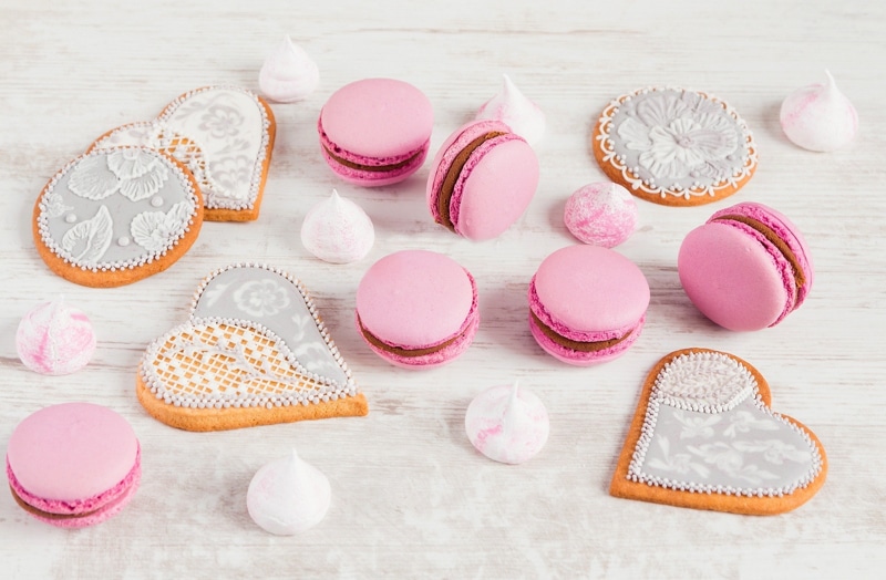 meringue, sweet, cream, glaze, love, cookies, food, gingerbread, heart, dessert, macaron, 1080P, cakes