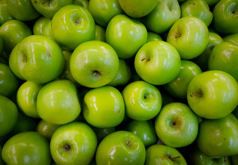 backgrounds, fresh, organic, shiny, green, apple, round out, fruits, colors, food and drink, apples, delicious, juicy, retail, lot, healthy, full frame