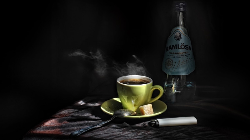 white, mugs, kitchen utensil, ceramic, coffee, crockery, tea - hot drink, household equipment, 2K, smoke - physical structure, two, hot drink, heat - temperature