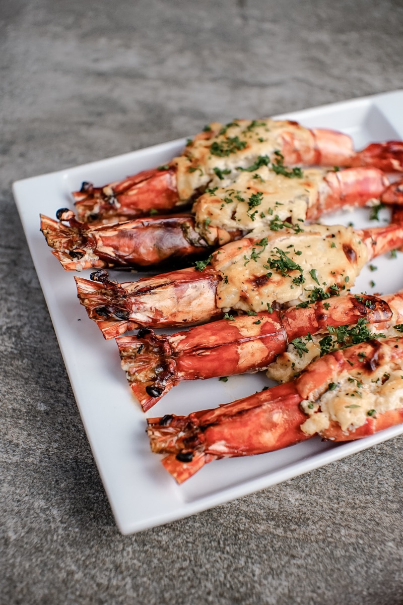 healthy eating, tray, still life, seafood, plated, plate, serving size, focus on foreground, lifestyle, no people, snack, ready-to-eat, wellbeing, freshness