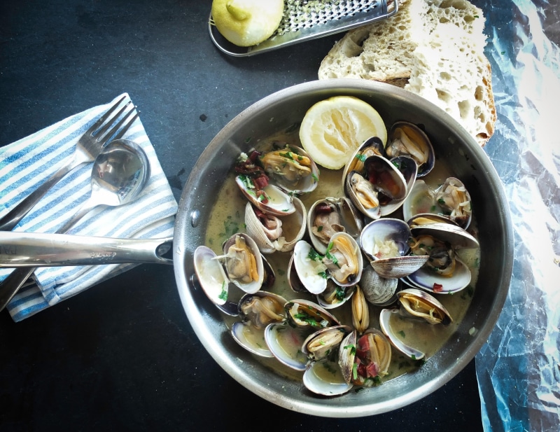 restaurant, kitchen utensil, wellbeing, cultures, animal shell, directly above, plate, bowl, no people, crockery, soup, cook, dish, seafood, 2K, still life