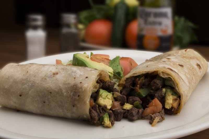 no people, temptation, tomato, burritos, wellbeing, ready-to-eat, dinner, mexican food, dish, beef, close-up, lunch, still life, bread, sandwich, pita Bread
