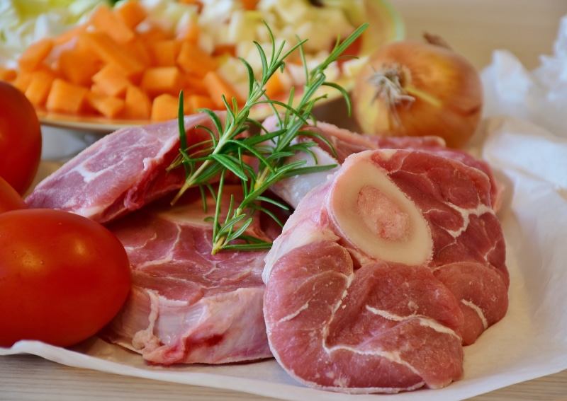 plate, processed meat, tomato, spice, Calf, leg slices, healthy eating, herb, vegetable, Veal, spicy, lunch, Osso Buco, 5K, delicious, Meat, herbs, still life