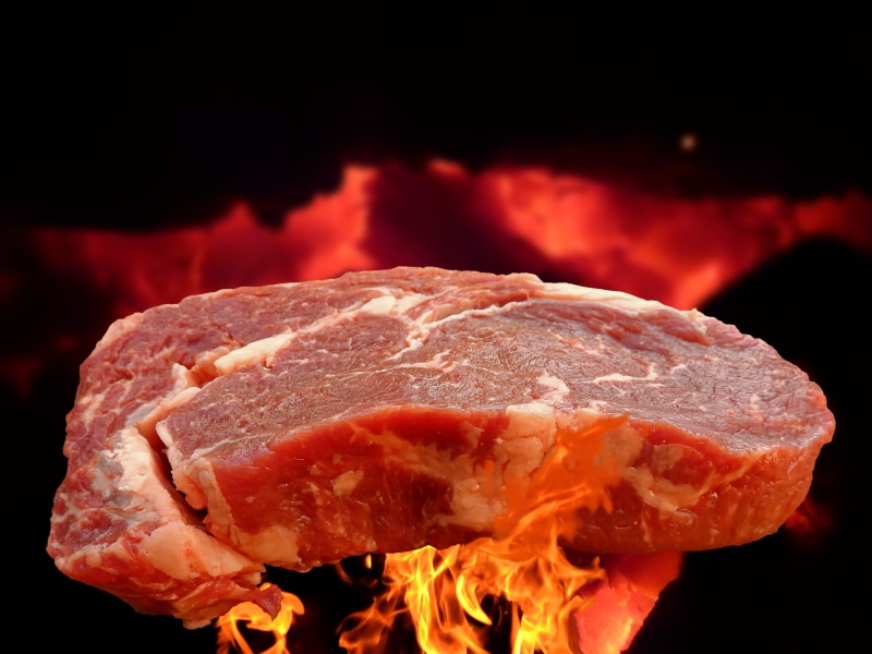bbq, pork, barbecue, freshness, black background, no people, flame, single object, meat, tasty, beef, grilled meats, close-up, eat, cooking, 4K, hot, carbon