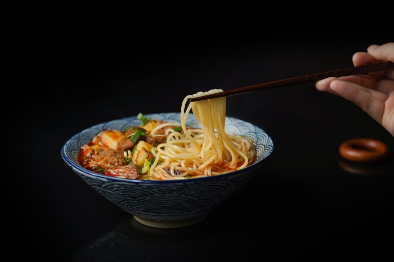 finger, freshness, tasty, healthy, pasta, cooked, vegetables, mouth-watering, food and drink, soup, pork, chopsticks, yummy, healthy eating, holding, ramen