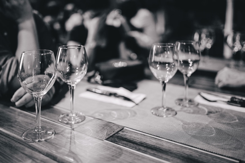 drink, drinking Glass, party, glasses, service, evening, household equipment, close, food, event, tablecloth, tableware, napkin, celebration, incidental people