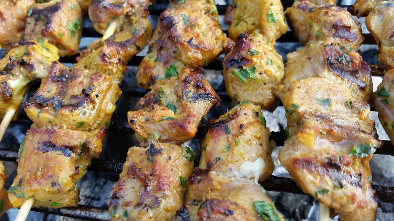 cooking, full frame, chicken meat, roasted, pork, kebab, barbecue Grill, fried, close-up, chicken, food and drink, high angle view, charcoal, no people