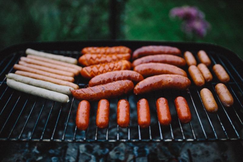 red meat, food, barbecue, outdoors, barbecue Grill, snack, focus on foreground, processed meat, fast food, meat, cook, food and drink, preparation, fire