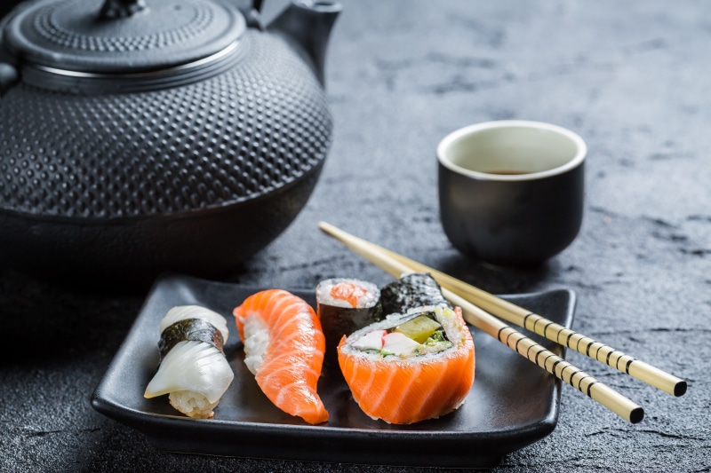 food, 5K, sushi, macro, chopsticks, tea