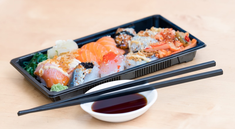 tradition, soy, sushi, top, plastic, vegetable, japanese food, gastronomy, indoors, salmon - seafood, ceramic, roll, rice, japanese, freshness, filled