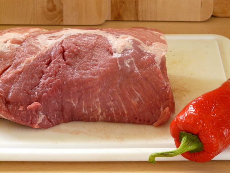 Neck, pepper, red, raw food, red meat, chili, close-up, still life, food, vegetable, beef, high angle view, freshness, tray, raw, preparation, Barbecue
