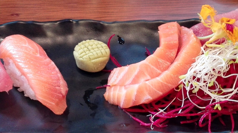 wellbeing, salmon - seafood, freshness, meat, seafood, sashimi, 4K, salmon, no people, foodporn, high angle view, sushi, ready-to-eat, still life, food and drink