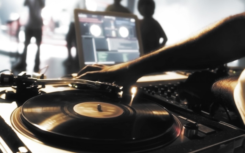 human body part, musical equipment, turntable, technology, musical instrument, record, music, playing, nightlife, audio equipment, human hand, men, one person