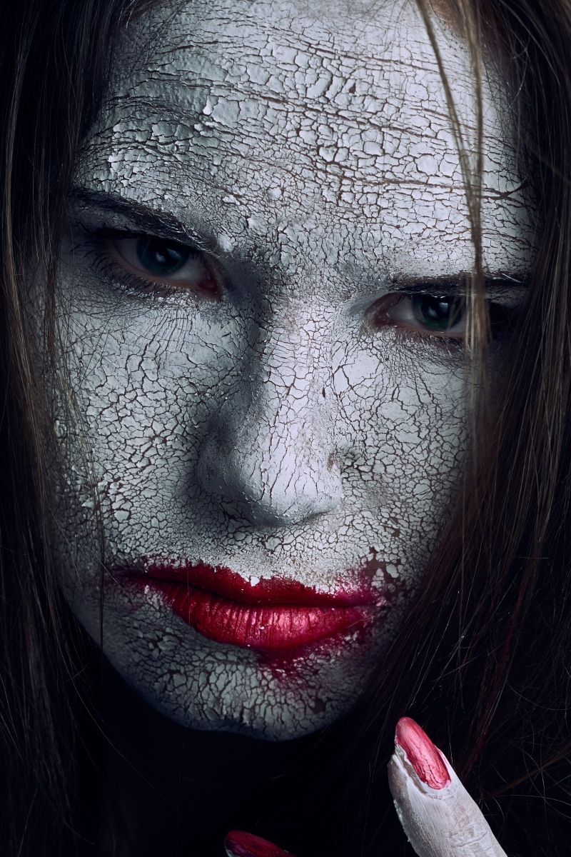 headshot, close-up, woman, young adult, 5K, creepy, body part, the witch, human body part, make-up, one person, blood, intensive, front view, halloween