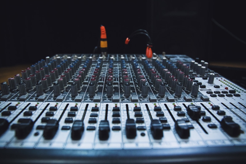 electric mixer, studio, electrical equipment, gray, nightlife, focus, photography, electronic, equipment, close-up, no people, selective focus, audio, push button
