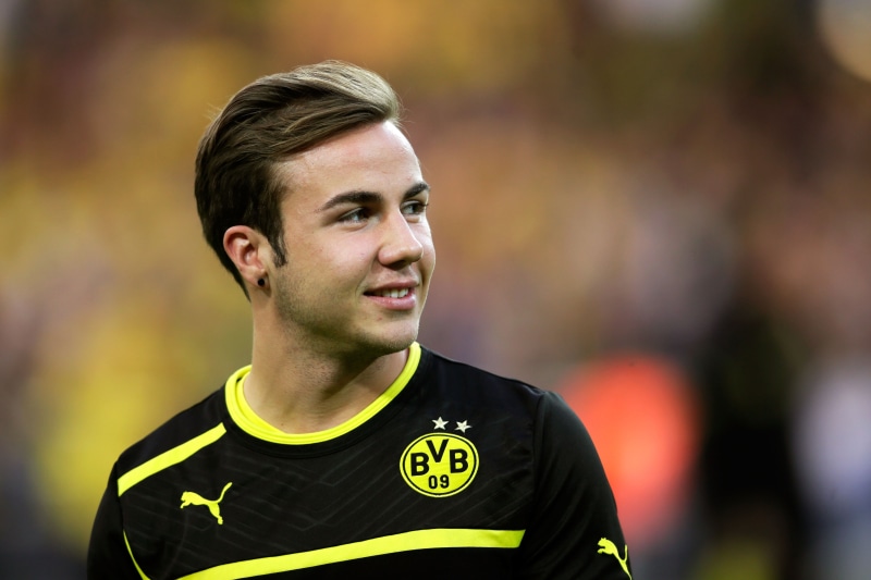 day, jersey, shirt, yellow, contemplation, Bundesliga, puma, sport, adult, looking, safety, headshot, 4K, Mario Götze, young men, focus on foreground