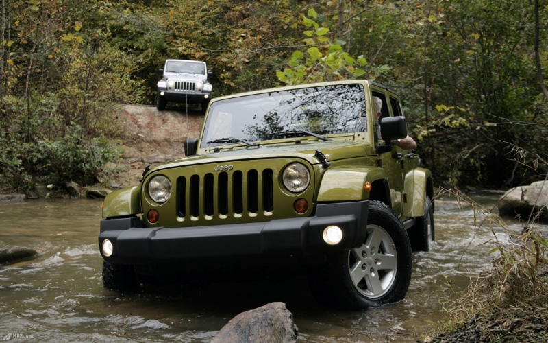 forest, obsolete, Jeep, outdoors, old, motor vehicle, green, retro styled, 2K, vehicle, no people, land, plant, stationary, water, day, transportation