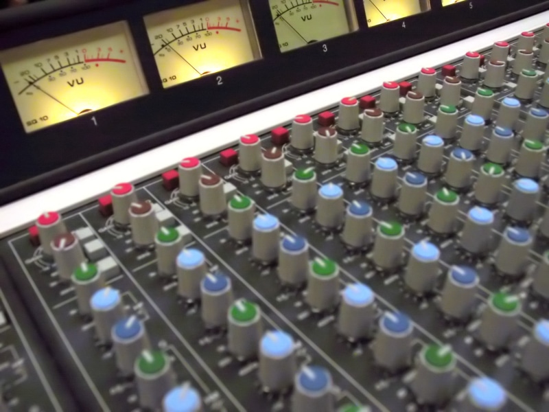 equipment, close-up, control, 1080P, knob, sound, communication, foosball, recording studio, audio equipment, studio, control panel, connection, electronics industry