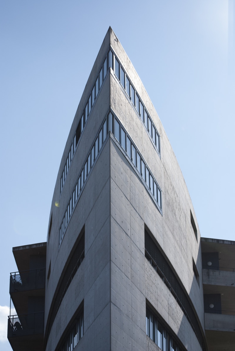 day, sky, building, sunlight, no people, outdoors, multi storey car park, office building exterior, angular, modern, education, 2K, pointed, low angle view