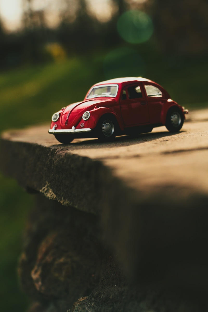 beetle, model, close-up, bokeh, outdoors, road, red, miniature, board, vw, grey, transportation, toy car, toy, nature, volkswagen, selective, motor vehicle