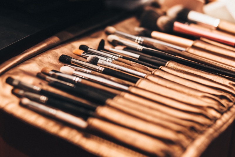 5K, order, arrangement, file, blur, arts culture and entertainment, wood - material, musical instrument, classical style, indoors, abundance, in a row