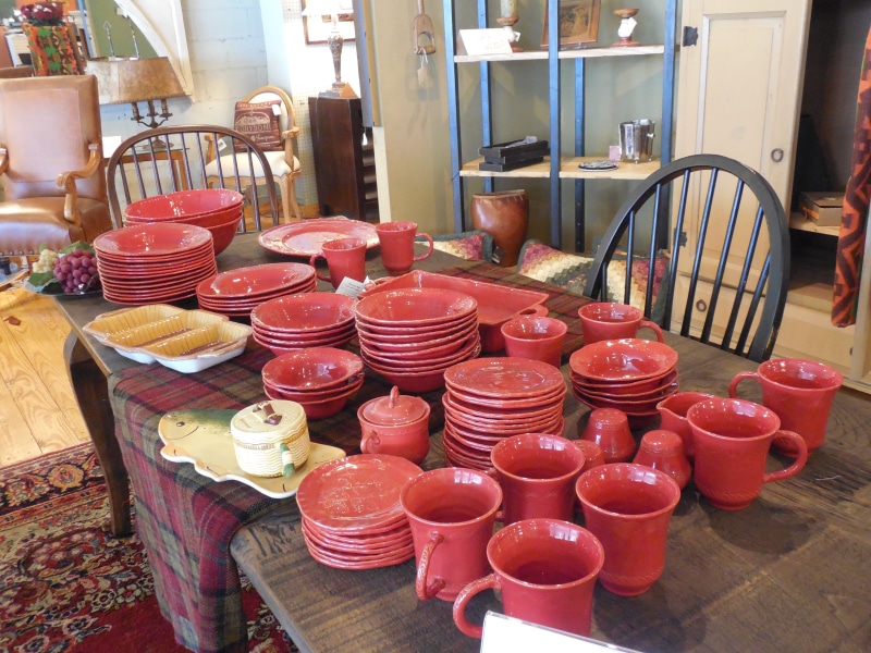 ceramics, retail, cup, red, china, dinner, day, wood, clean, choice, dish, high angle view, kitchen, service, teacup, empty, no people, dishware, business