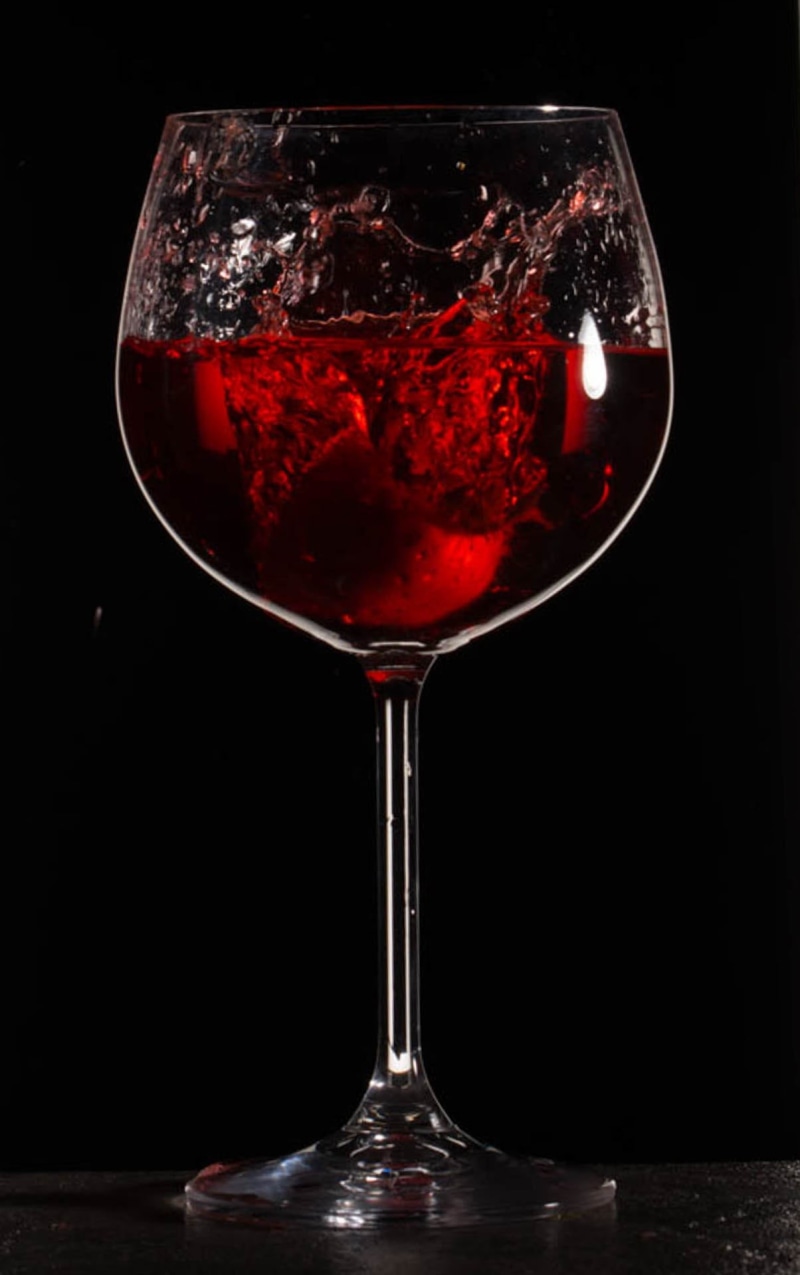 wineglass, alcohol, splash, no people, indoors, close-up, refreshment, liquid, motion, drink, stem, 1080P, black background, studio shot, red, splashing