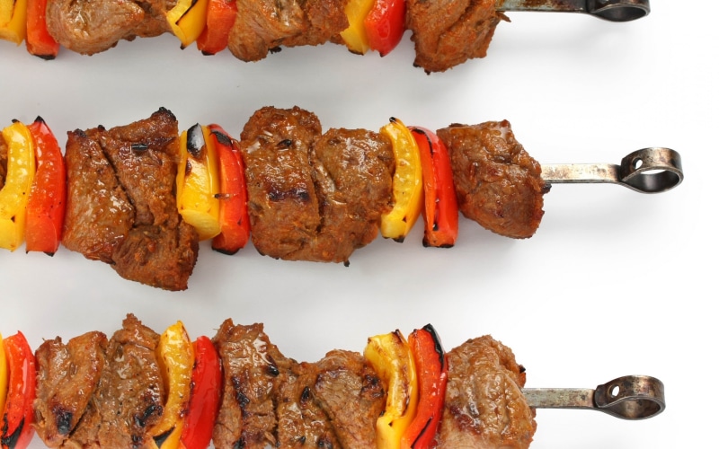 indulgence, still life, skewer, chicken, meat, decors, wooden, three, dinner, snack, chicken meat, close-up, food, 4K, indoors, table, grilled, directly above