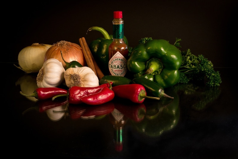 food, ingredient, variation, chili pepper, indoors, tabasco, bell pepper, vegetables, healthy Eating, vegetable, studio shot, red, backgrounds, red bell pepper
