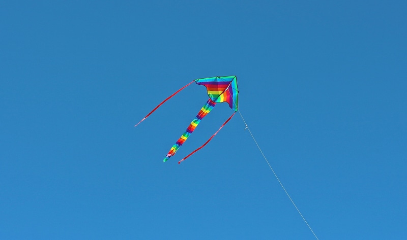 windy, kite, day, fly, kite - Toy, flutter, dragons, cord, wind, float, rainbow colors, low angle view, toys, multicolored, copy space, kites rise, sunny