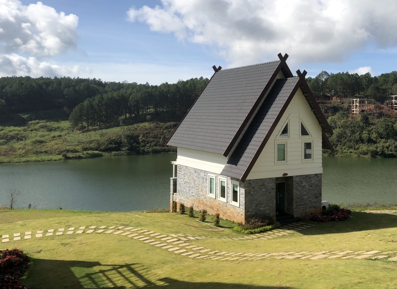 house, lake, plant, white, growth, tower, green color, rural, cloud - sky, shelter, sky, building, built structure, roof, outdoors, no people, vietnam