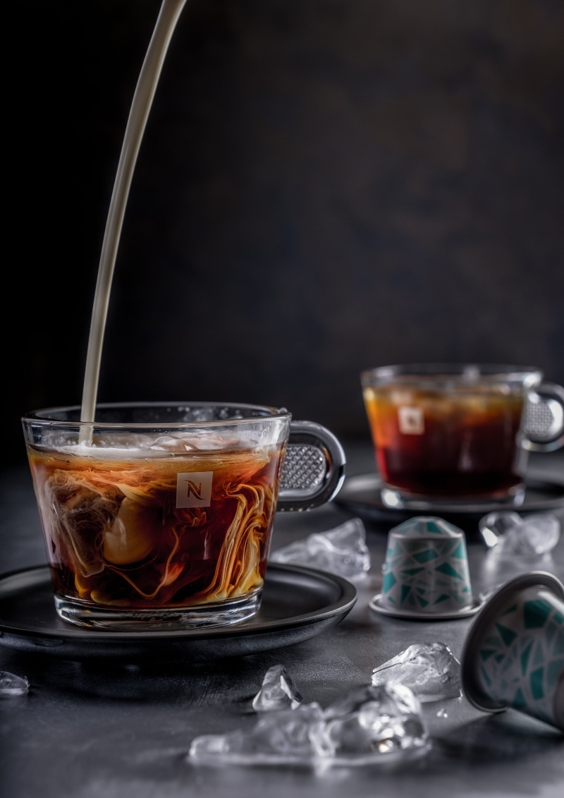 drink, tea - hot drink, food and drink, tea, clear, nespresso, crockery, pouring, table, black tea, milk, liquid, ice, drinking glass, cream, food, indoors