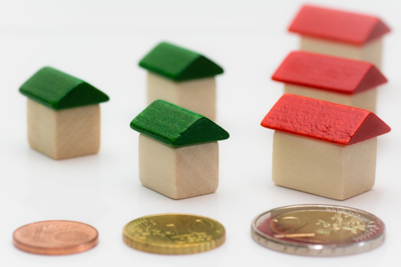 coin, macro photo, dollar bill, geometric shape, shape, round, mortgage, toy Block, red, miniatures, block shape, 5K, white background, euro, budget, house