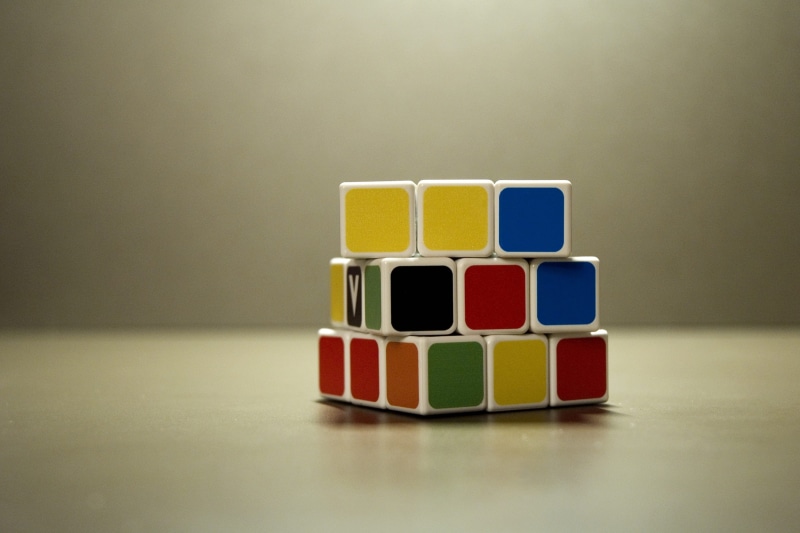 cube Shape, side by side, yellow, red, colored background, blue, Game, leisure Games, studio shot, large group of objects, stack, solution, multi Colored