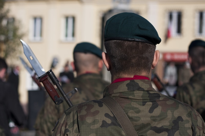 poland, focus, rear view, helmet, rifle, army, weapon, army soldier, architecture, camouflage, photo, battle, 4K, warrior, war, headshot, gun, armed, focus on foreground