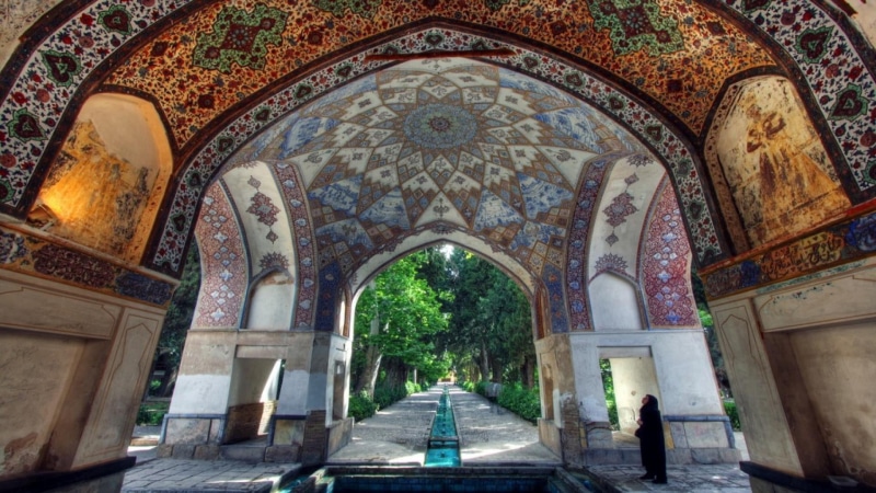 history, fin garden, tehran, built structure, men, 1080P, travel destinations, iran, spirituality, mural, lifestyles, medieval architecture, historical