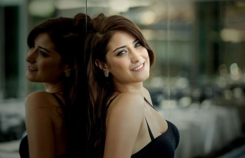 fashion, focus on foreground, two people, actress, brunette, headshot, adult, people, indoors, real people, hairstyle, 5K, happiness, turkish actress