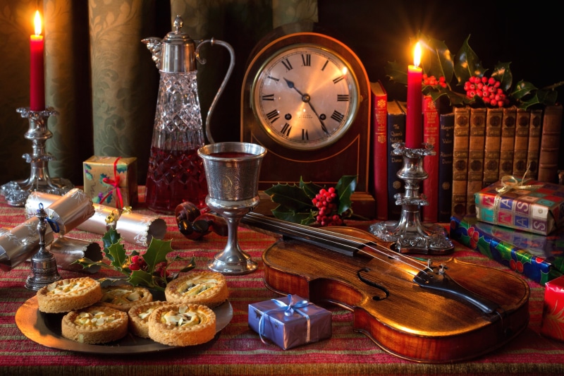 arrangement, table, 2K, violin, wine, fire, books, wood - material, illuminated, fire - natural phenomenon, decoration, indoors, still life, cookies, gifts