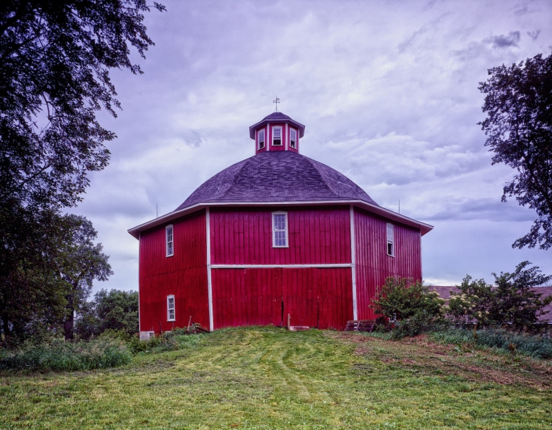 growth, outdoors, architecture, building, rural, no people, outside, iowa, plant, octagon barn, trees, hdr, red, barn, land, countryside, house, clouds