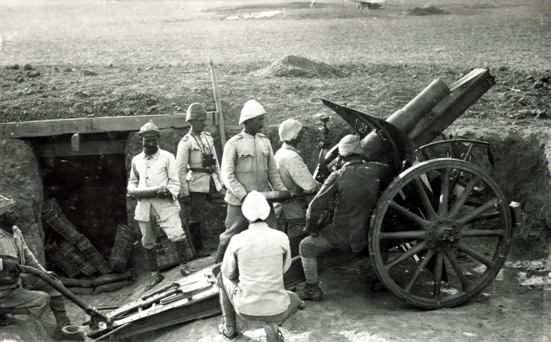 group of people, day, full length, shoot, group, transportation, floor, attack, war, gun, outdoors, 1080P, real people, occupation, soldiers, charge, world war i
