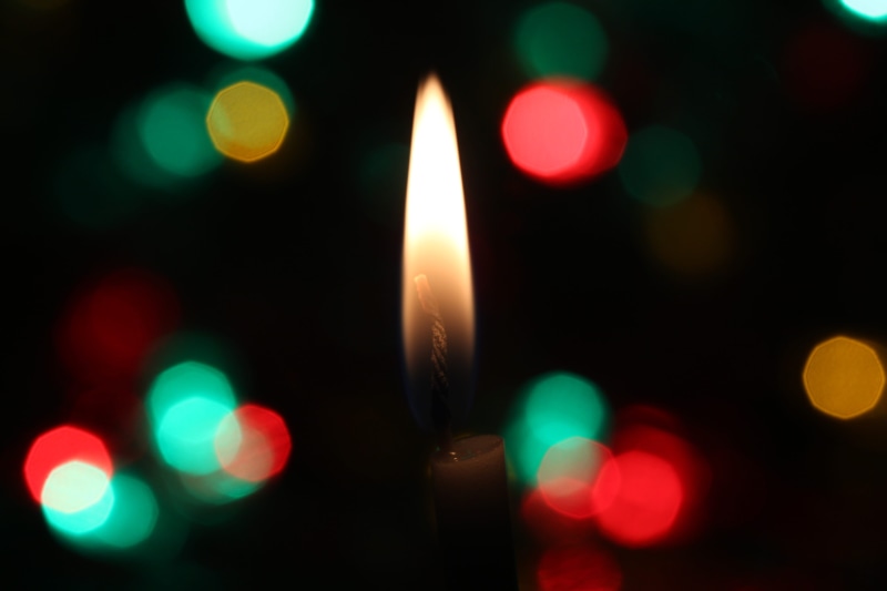 fire, lighted, abstract, colour, focus, lighting Equipment, shallow, focus on foreground, religion, defocused, illuminated, candle, holiday, black, 5K