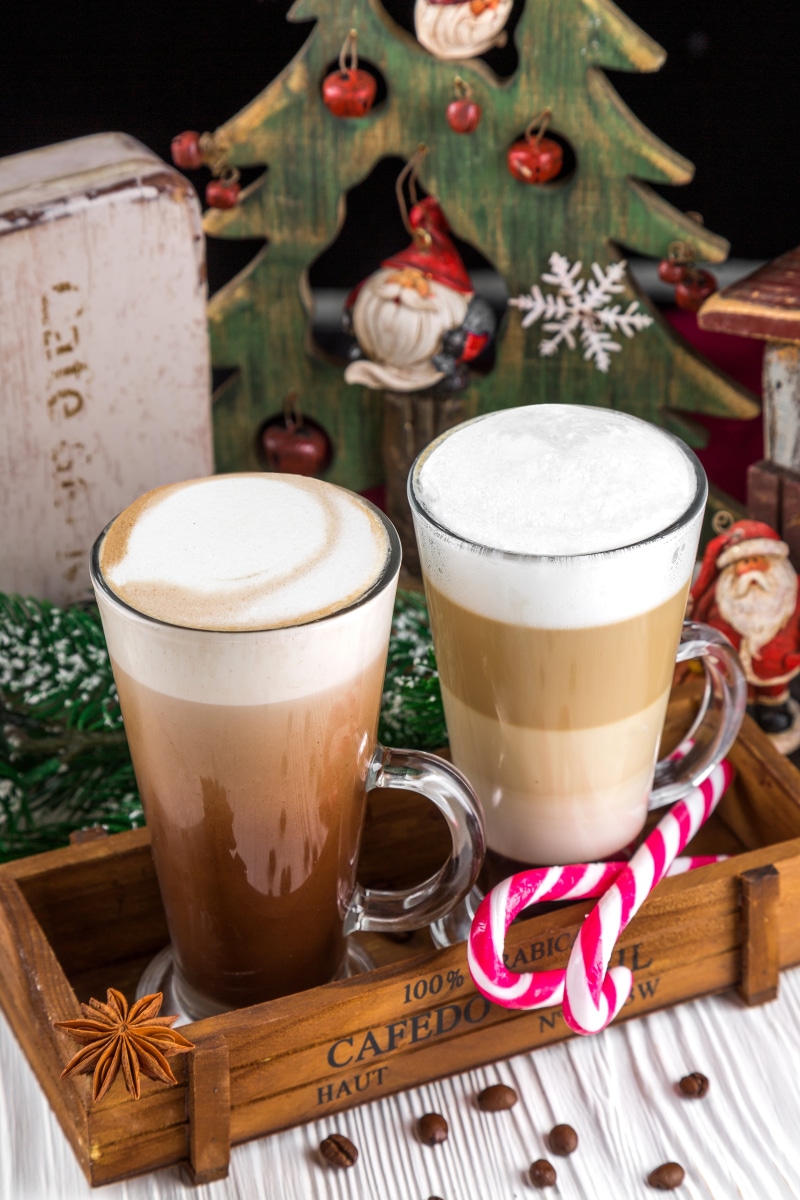 coffee mug, frappe, tray, coffee beans, household equipment, closeup, indoors, food and drink, cappuccino, refreshment, winter, drinking glass, freshness