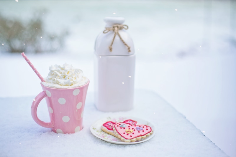 table, snack, focus on foreground, blur, pink color, homemade, food and drink, mug, heart, cold temperature, still life, cozy, 5K, cup, snow, drink, food