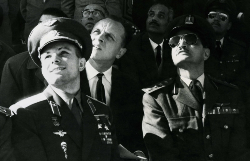 bright light, uSA, USSR, parade, people, uS Military, portrait, navy, pilots look to the sky, hat, airbase, business, glasses, war, the sun, police Force