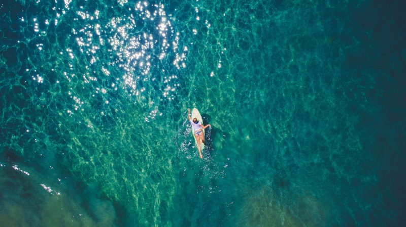 beauty in nature, vacations, nature, high angle view, turquoise colored, photography, woman, women, day, sea, outdoors, holiday, yellow, leisure activity