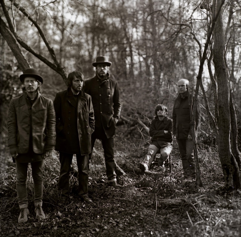 bonding, 1080P, son, Radiohead, singer, men, mature men, leisure activity, full length, land, men outdoors, black, group of people, warm clothing, woodland