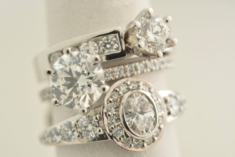 shiny, gem, wedding ring, close-up, diamond ring, elegance, sparkle, consumerism, precious gem, diamond, clear, jewelry, precious, luxury, expense, platinum
