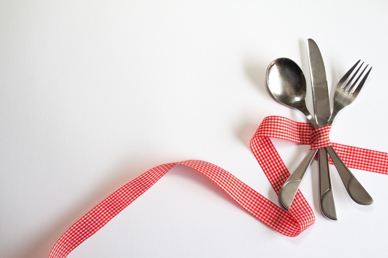 cutlery, red, tied bow, no people, dining, striped, ribbon, copy space, 5K, indoors, fork, celebration, emotion, table Knife, steel, valentines day - holiday